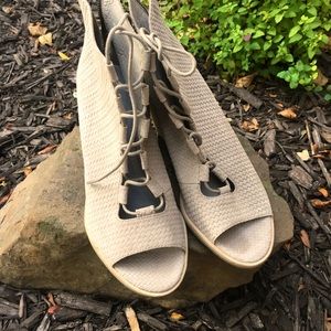 Ankle heels peep toes never worn